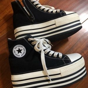 Black and white sneaker